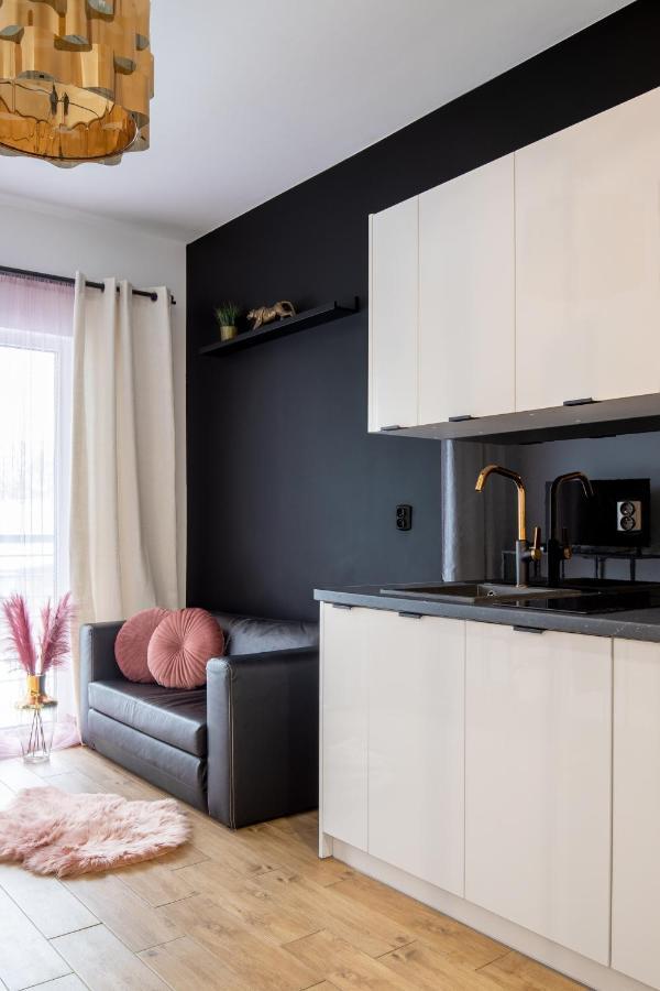 Wyjatkowy Apartament Z Prysznicem Posrodku Na Wyjatkowe Wieczory - Dostep Na Kod, Parking Лодзь Екстер'єр фото